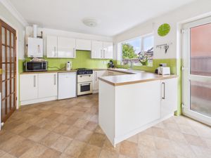 Kitchen- click for photo gallery